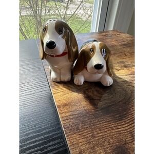 Basset Hounds Salt And Pepper Shakers Looking For A New Home Perfect Condition
